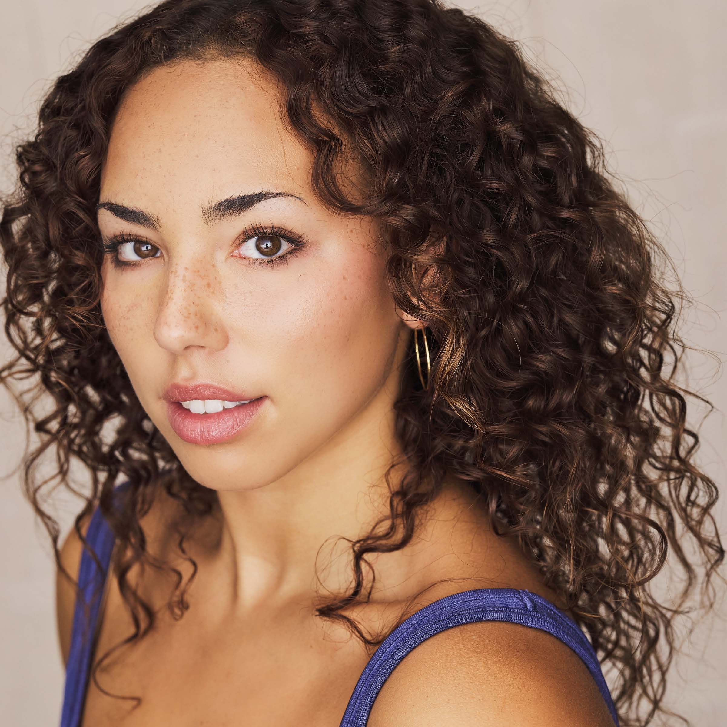Headshot of Sidney Dixon